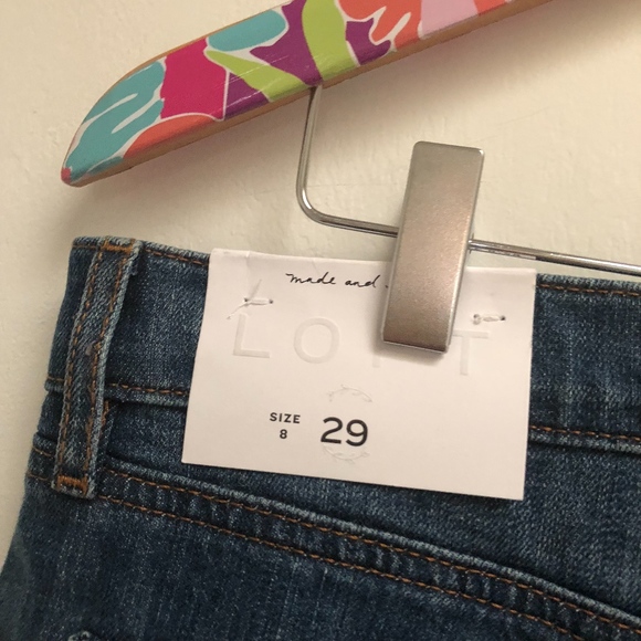 NWT LOFT Button front cut off shorts sz 8 // I42 - Picture 6 of 8